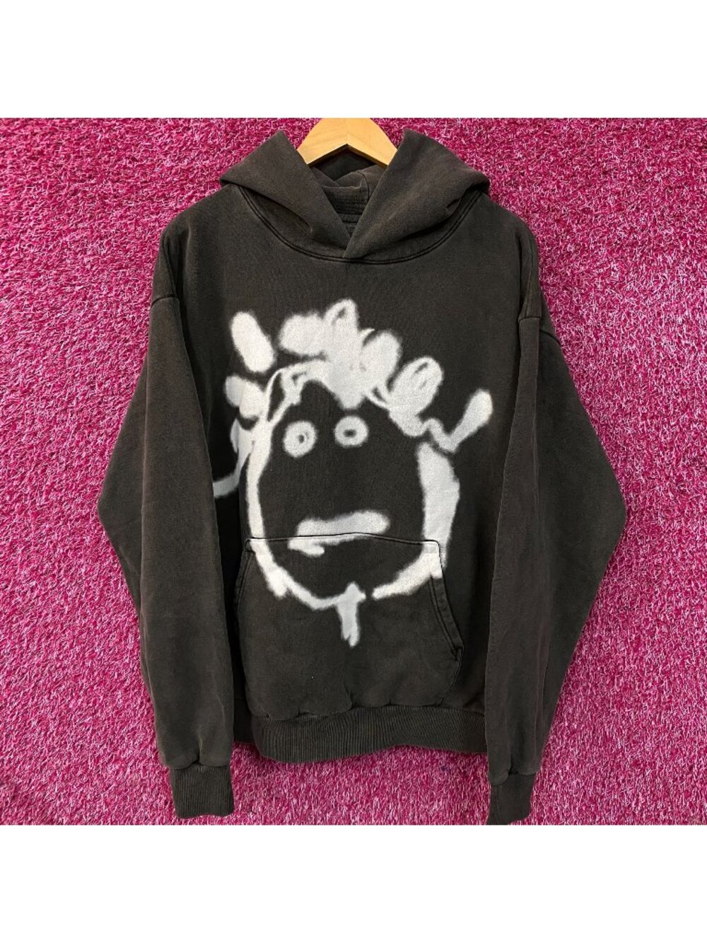 Rihanna R20 "Rhenna" Graphic Pullover Hoodie Large